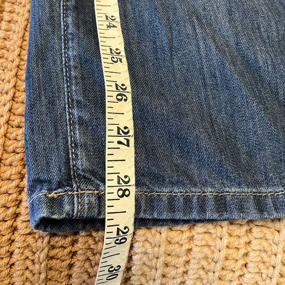 L.L. Bean Classic Fit Summer Lightweight Pima Cotton Blue Jeans - Picture 6 of 10